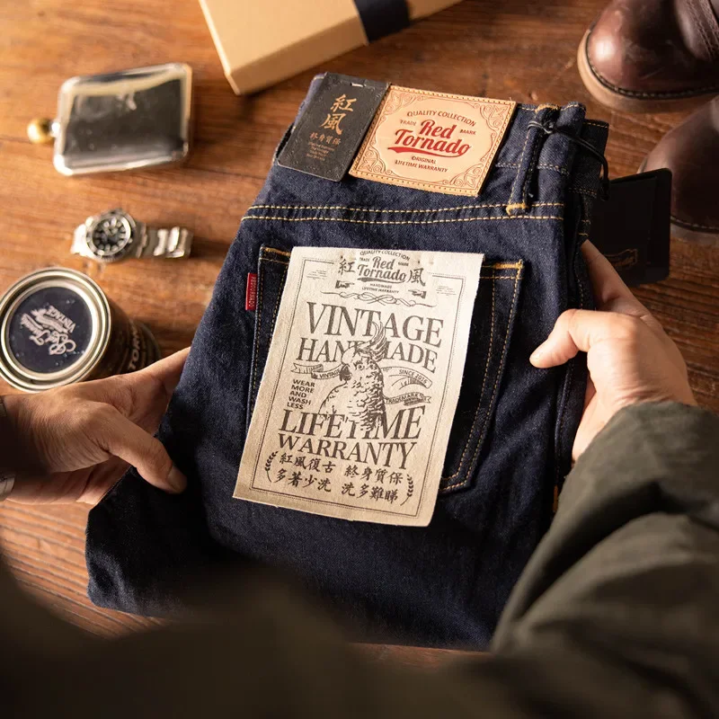 Red Tornado 12oz Slim Straight - Levis Jeans 501 评论和价格